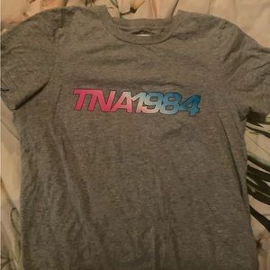 Aritzia TNA grey graphic tee size large